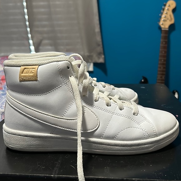 white nike high rise shoes - Picture 1 of 4